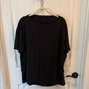 lululemon athletica Black Short Sleeve Tee